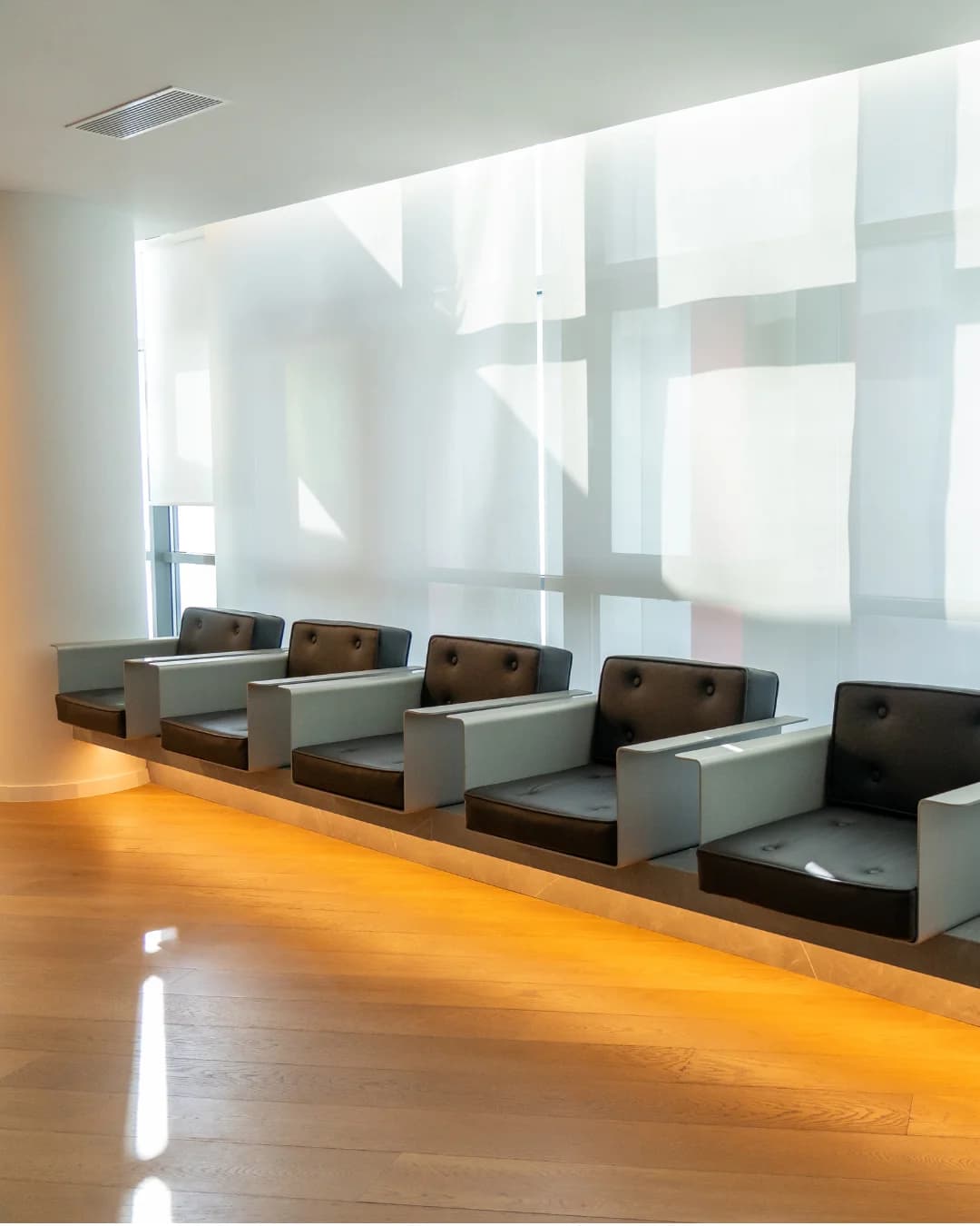 Χώρος αναμονής της Personalised Prime Clinic στη Γλυφάδα